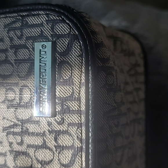 Sprayground Toiletry Bag - Picture 2 of 7